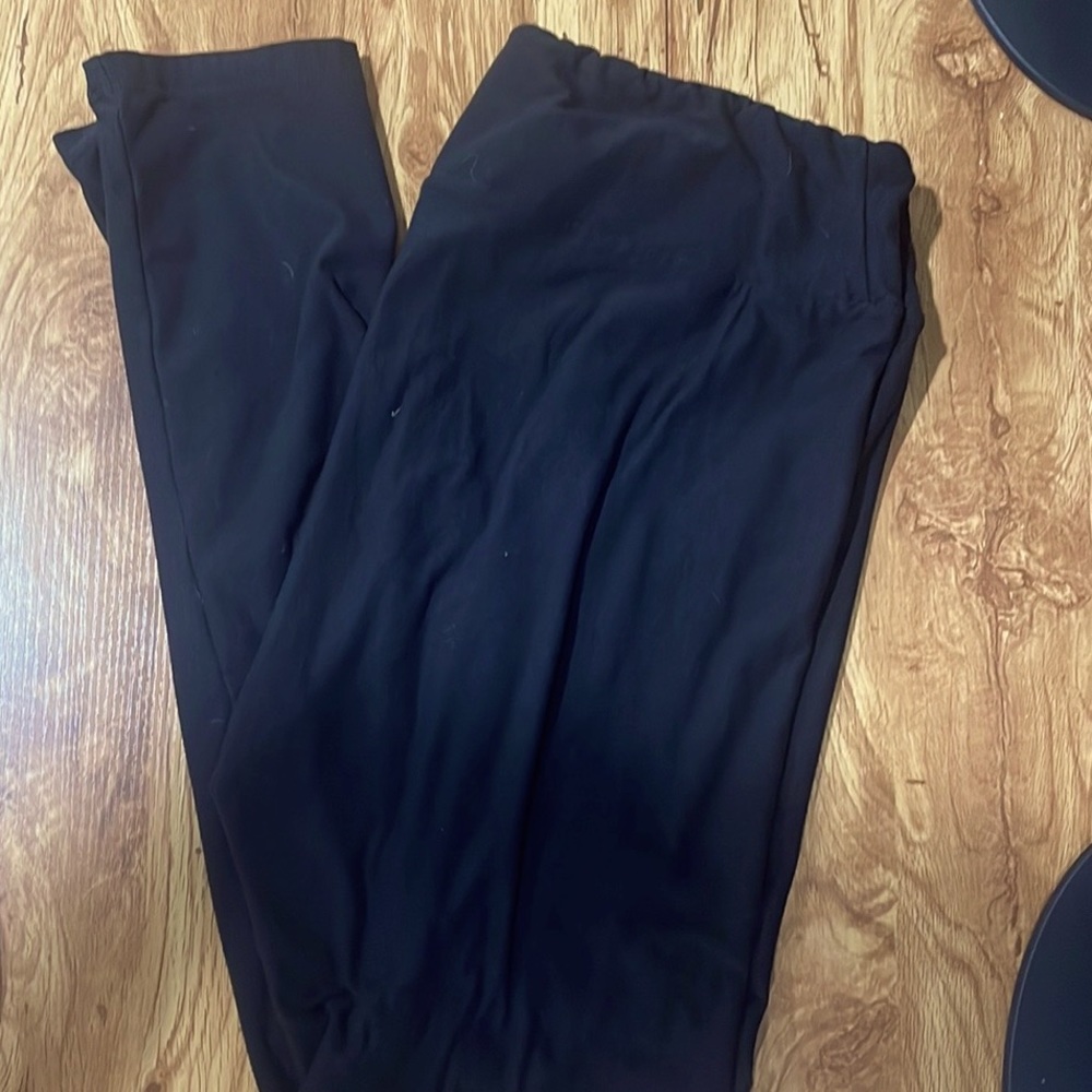 LuLaRoe Solid Black Leggings TC